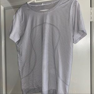 Lululemon Swiftly Breathe Shirt